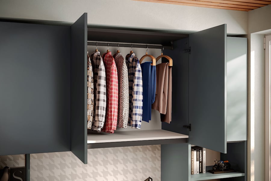 Come organizzare armadio con giusti accessori Y108