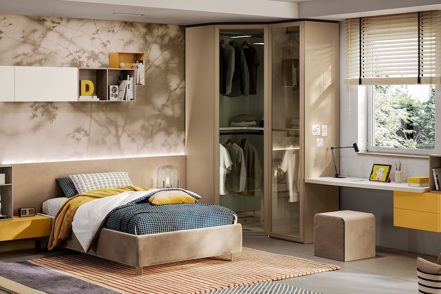 Quali sono le tipologie di ante in una cabina armadio chiusa?