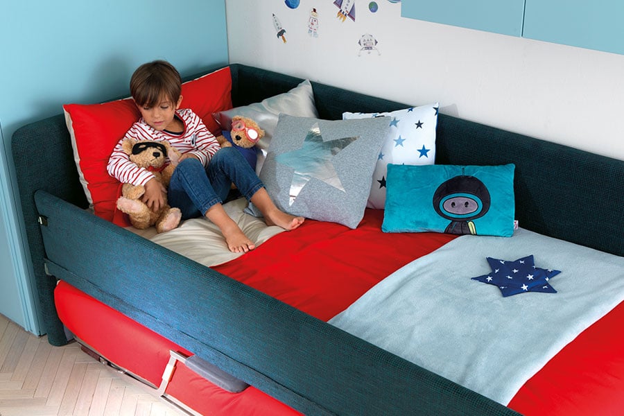 Disposizione del letto singolo per bambini: camerette Moretti Compact