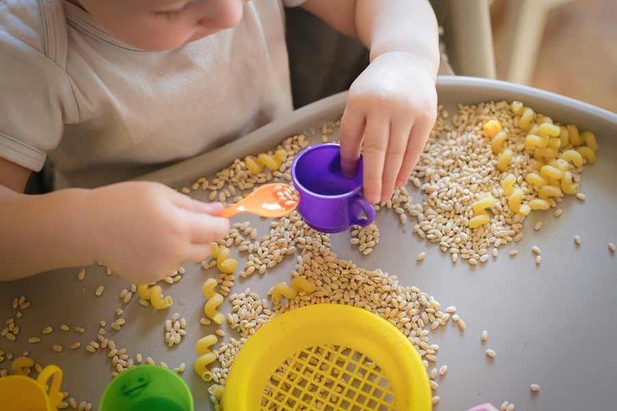 giochi-da-fare-casa-bambini-travasi