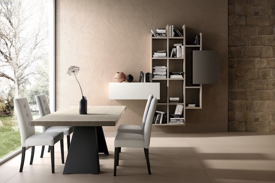 Libreria moderna sospesa