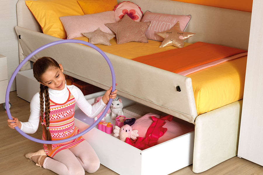 Pro e contro del letto contenitore: cameretta per bambina Moretti Compact