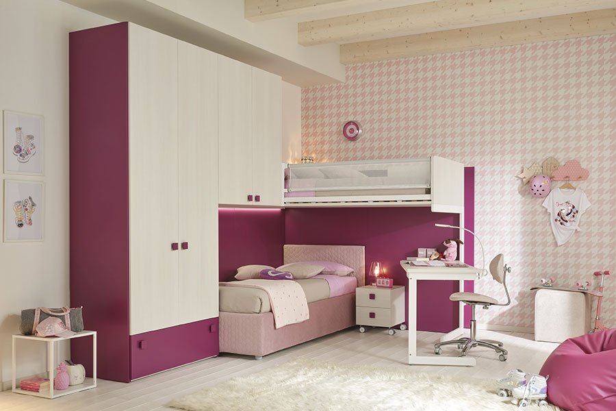 camera da letto per bambine  con scrivania integrata